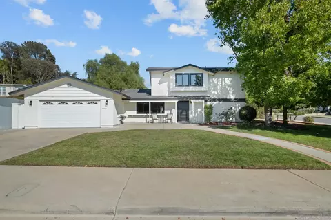 Exterior - 4703 Helix Glen Dr, La Mesa, CA 91941 photo 9 of 16