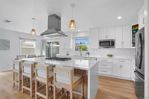 4972 Mount Elbrus Dr, San Diego, CA 92117