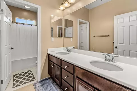 Bath - 32137 Sycamore Ct, Temecula, CA 92592 photo 4 of 4