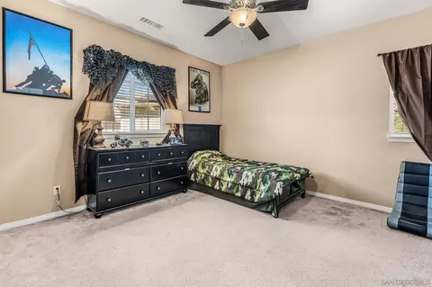 Bedroom - 32137 Sycamore Ct, Temecula, CA 92592 photo 4 of 6