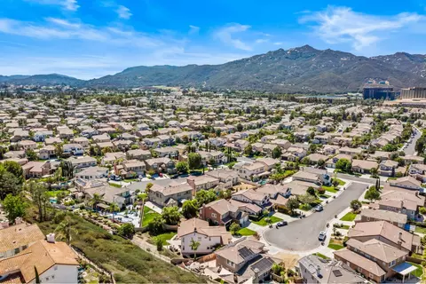 View/Area - 32137 Sycamore Ct, Temecula, CA 92592 photo 4 of 4