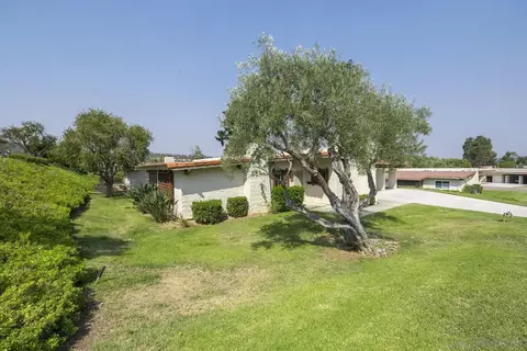 Exterior - 16660 Roca Dr, San Diego, CA 92128 photo 5 of 8