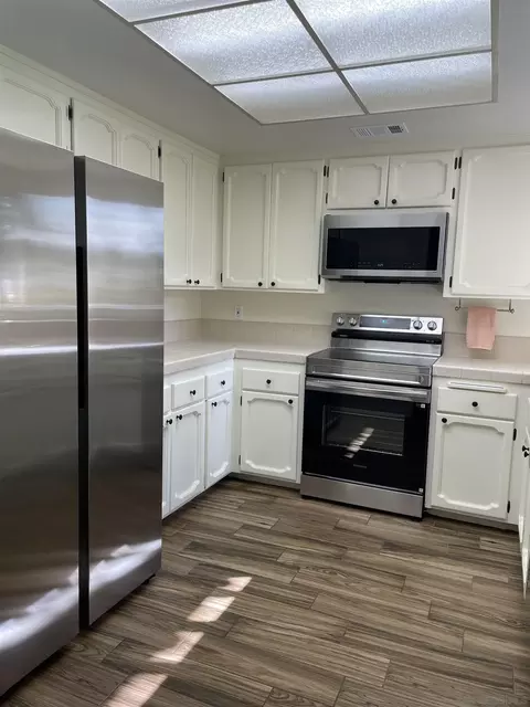 Kitchen - 16660 Roca Dr, San Diego, CA 92128 photo 1 of 4
