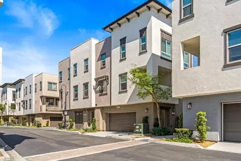 2445 Verano Way, Vista, CA 92081