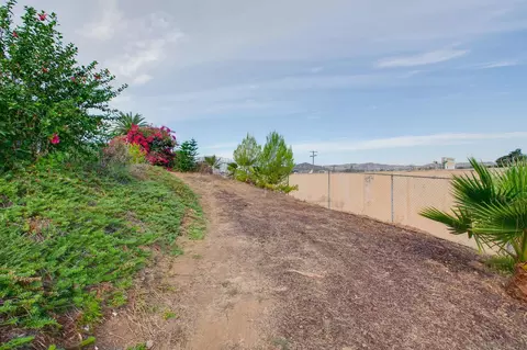 Exterior - 9753 Shamrock Ln, Lakeside, CA 92040 photo 7 of 7