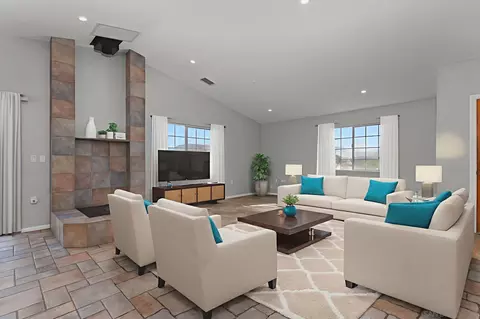 Living - 9753 Shamrock Ln, Lakeside, CA 92040 photo 1 of 1