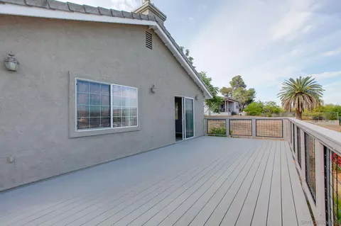 Exterior - 9753 Shamrock Ln, Lakeside, CA 92040 photo 4 of 7