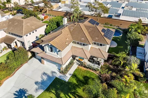 1833 Magnolia Ct, Oceanside, CA 92054 photo 2