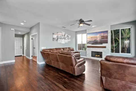 1833 Magnolia Ct, Oceanside, CA 92054 photo 14