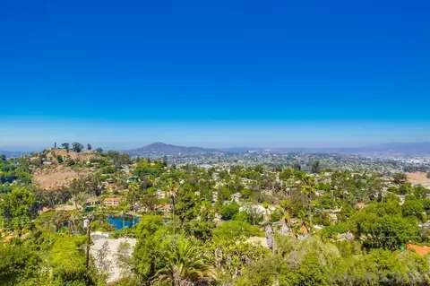View/Area - 4742 Mount Helix Dr, La Mesa, CA 91941 photo 5 of 6