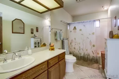 Bath - 4742 Mount Helix Dr, La Mesa, CA 91941 photo 4 of 4
