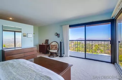 Bedroom - 4742 Mount Helix Dr, La Mesa, CA 91941 photo 2 of 6