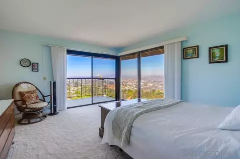 Bedroom - 4742 Mount Helix Dr, La Mesa, CA 91941 photo 3 of 6