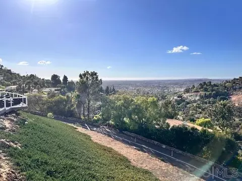View/Area - 4742 Mount Helix Dr, La Mesa, CA 91941 photo 2 of 6