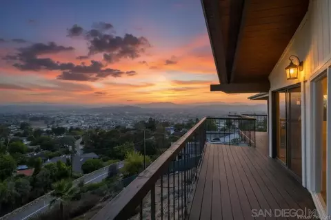 4742 Mount Helix Dr, La Mesa, CA 91941