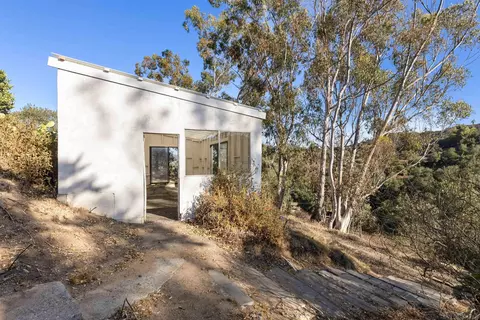 Exterior - 25311 Jesmond Dene Rd, Escondido, CA 92026 photo 10 of 11