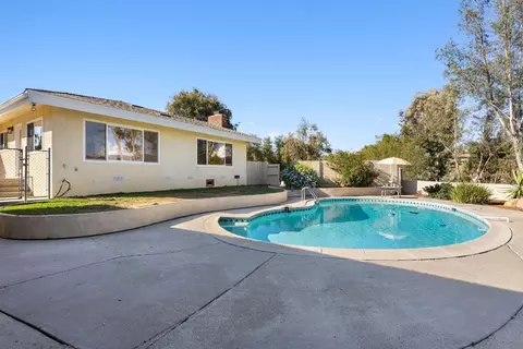 Exterior - 25311 Jesmond Dene Rd, Escondido, CA 92026 photo 4 of 11