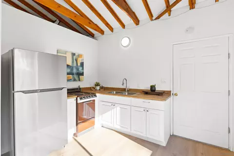Kitchen - 25311 Jesmond Dene Rd, Escondido, CA 92026 photo 6 of 6