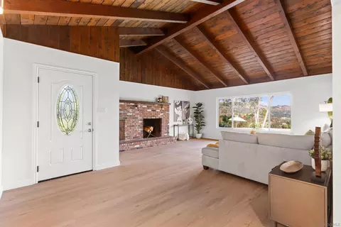 Living - 25311 Jesmond Dene Rd, Escondido, CA 92026 photo 1 of 3