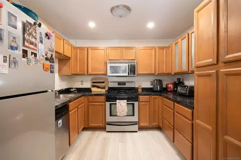 Kitchen - 969 Marlin Dr, Vista, CA 92084 photo 1 of 2