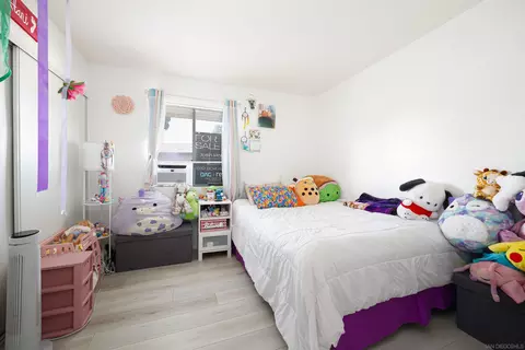 Bedroom - 969 Marlin Dr, Vista, CA 92084 photo 3 of 4