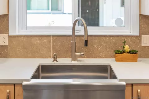 Kitchen - 812 E Washington Ave #A, Escondido, CA 92025 photo 5 of 8