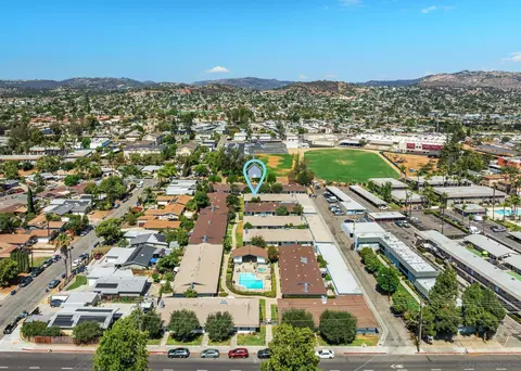 View/Area - 812 E Washington Ave #A, Escondido, CA 92025 photo 9 of 10