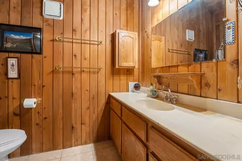 Bath - 4851 Belvedere Dr, Julian, CA 92036 photo 2 of 4