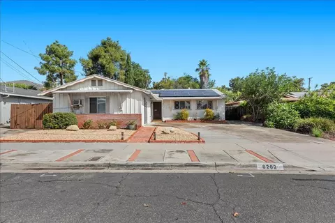 8202 Beaver Lake Dr, San Diego, CA 92119