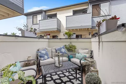 1483 Hemlock Ave, Imperial Beach, CA 91932 photo 2