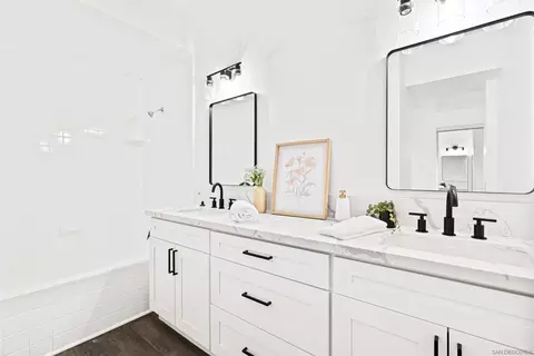 Bath - 1544 Via Risa, San Marcos, CA 92078 photo 1 of 2