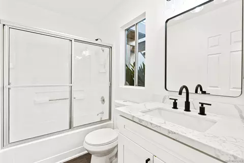 Bath - 1544 Via Risa, San Marcos, CA 92078 photo 2 of 2