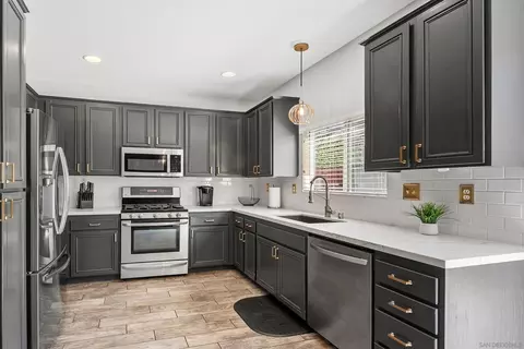 Kitchen - 2969 River Dance Way, Alpine, CA 91901 photo 2 of 5
