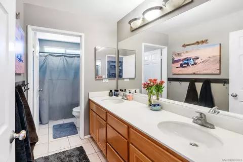 Bath - 2969 River Dance Way, Alpine, CA 91901 photo 4 of 4
