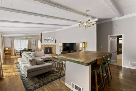 3251 L St, San Diego, CA 92102