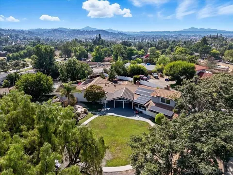 View/Area - 2162 Shire Dr, El Cajon, CA 92019 photo 2 of 7