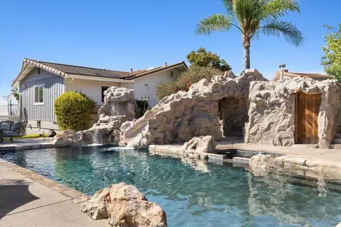 Exterior - 2162 Shire Dr, El Cajon, CA 92019 photo 10 of 30