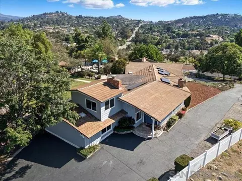 View/Area - 2162 Shire Dr, El Cajon, CA 92019 photo 4 of 7