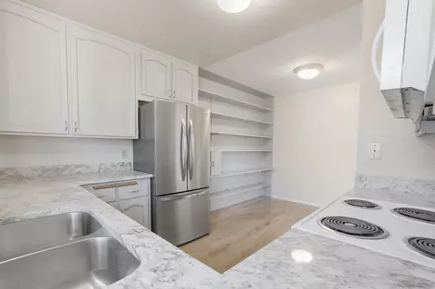Kitchen - 1908 Shady Acre Cir, Encinitas, CA 92024 photo 4 of 5