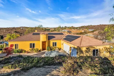 18763 Rangeland Rd, Ramona, CA 92065