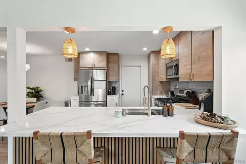 Kitchen - 10143 Allenwood Way, Santee, CA 92071 photo 3 of 7