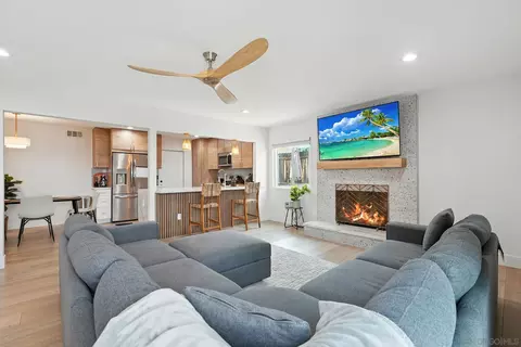 10143 Allenwood Way, Santee, CA 92071