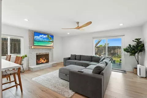Living - 10143 Allenwood Way, Santee, CA 92071 photo 2 of 7