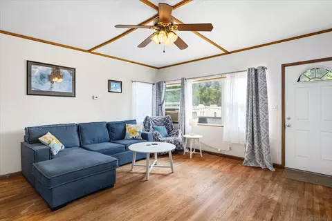 Living - 10051 Casa De Oro Blvd, Spring Valley, CA 91977 photo 2 of 3