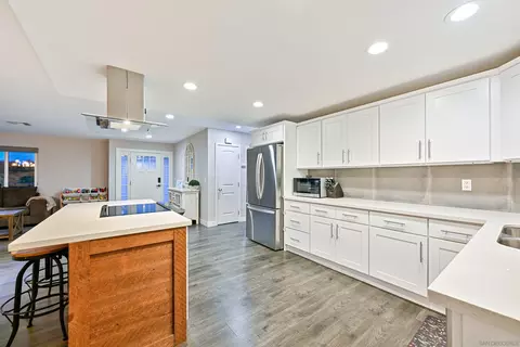 Kitchen - 2326 Maelee Dr, Vista, CA 92084 photo 2 of 3