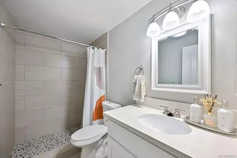 Bath - 2326 Maelee Dr, Vista, CA 92084 photo 3 of 3