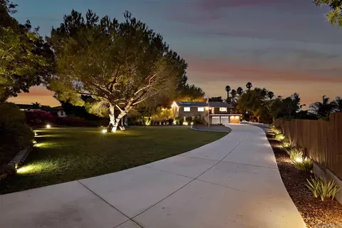 Exterior - 2326 Maelee Dr, Vista, CA 92084 photo 19 of 20