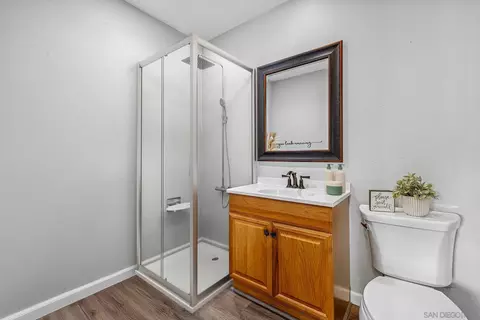 Bath - 1350 Marshall Rd, Alpine, CA 91901 photo 1 of 2