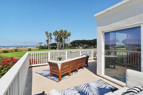 Exterior - 58 Half Moon Bnd, Coronado, CA 92118 photo 3 of 4