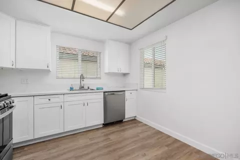 Kitchen - 207 Carissa Dr, Oceanside, CA 92057 photo 3 of 3